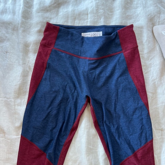 Outdoor Voices Blue/Red Leggings - Picture 1 of 4